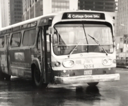 Chicago Transit Authority Bus CTA #1054 Route 4 Cottage Grove B&amp;W Photograph - £7.51 GBP