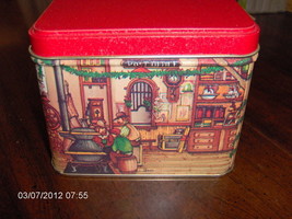 Potpourri Press Christmas Tin Mercantile General Store Holiday Metal Canister - £30.37 GBP