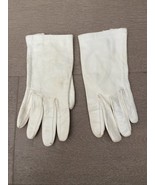 Vintage White Leather Wrist Length Cocktail Gloves Size 7 Very Light Wear - $380.13 MXN