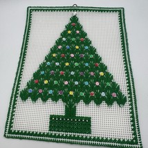 Vtg Christmas Tree Yarn Art Plastic Canvas Sequins Wall Hanging Craft De... - €14,68 EUR