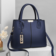   Fashionable Large Capacity Hand Bag Simple Women&#39;s Shoulder Bag - £25.50 GBP