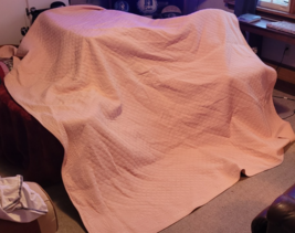 Bedspread Solid Pink Quilt Look Lightweight Spare Bedroom Straight Seams... - $34.99