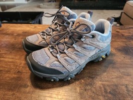 Merrell Women&#39;s Moab 2 Vent Hiking Shoes, Smoke, Size 7.0 W - £50.31 GBP