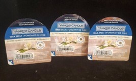 Yankee Candle Wax Melts New Shape Same Smell Fluffy Towels Lot Of 3 - $11.88