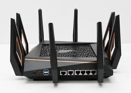 ASUS ROG Rapture GT-AX11000 Tri-Band Wi-Fi Gaming Router image 7