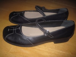 Reaction Kenneth Cole Melly Cat Ladies Black Leather FLATS-6.5M-WORN ONCE-NICE - £6.86 GBP