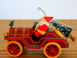 1995 Hallmark Santa&#39;s Roadster Christmas holiday ornament original box - £15.84 GBP