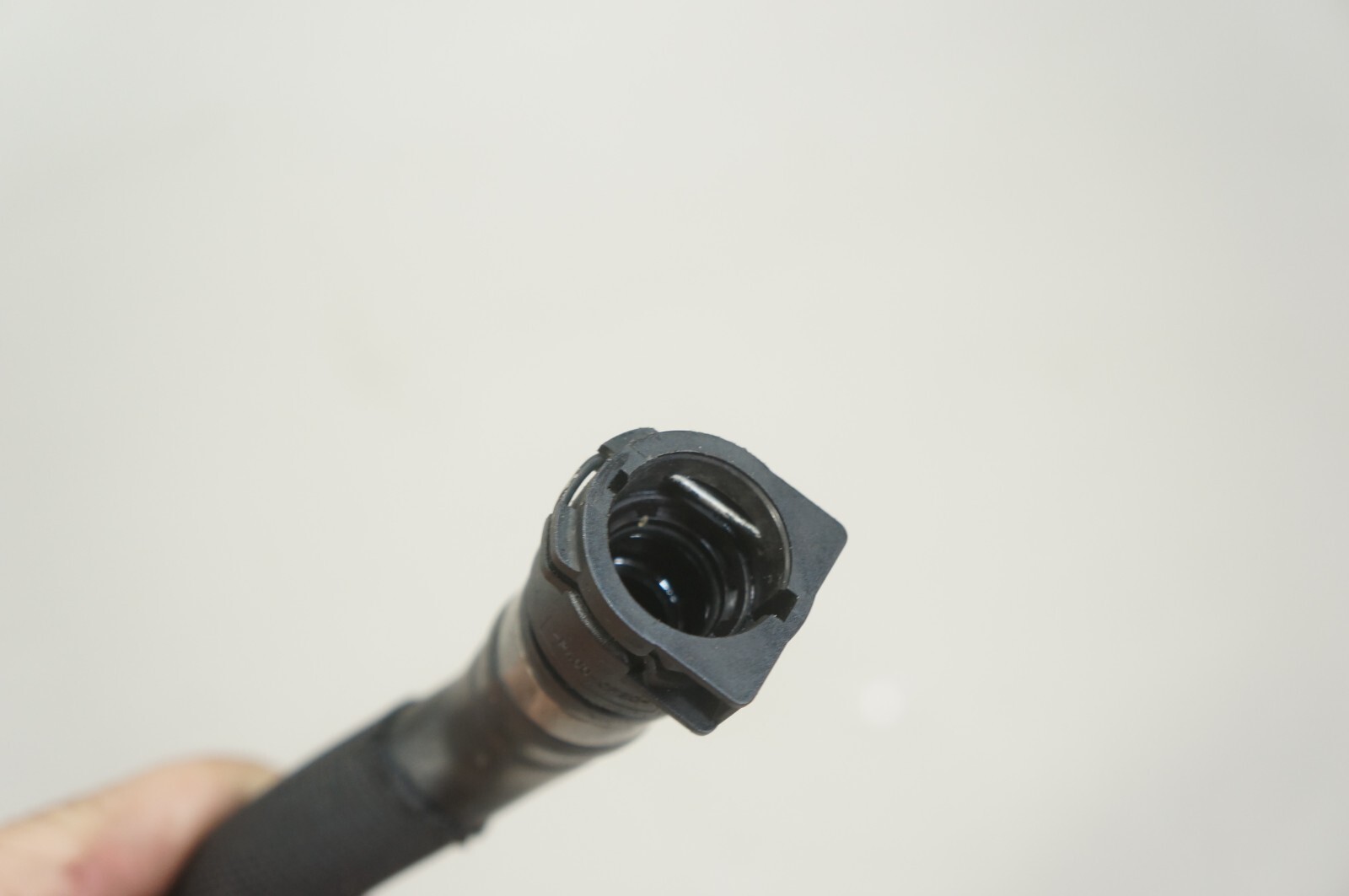 09-2013 bmw x5 e70 3.0l xDrive35d radiator water coolant hose line 7794157 Item image 9