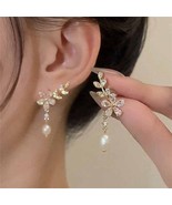 Elegant Crystal Flower Stud Earrings with Exquisite Leaves Design for Wo... - £3.01 GBP+