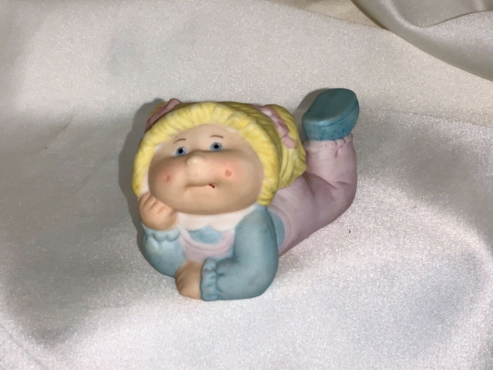 Primary image for 1984 Cabbage Patch Porcelain Blonde Pintails Laying Down Figurine