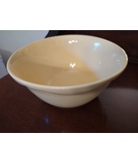 Butter Yellow Mixing Bowl Gail Pittman Hospitality Collection 9" - $831.96 MXN