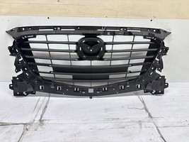 OEM 2017 2018 Mazda 3 Front Grille Genuine bane-50-712d - $120.00