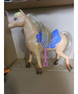 Mattel Barbie&#39;s Horse Tawny 10-inch Purple Saddle 2013 Doll - $185.72 MXN