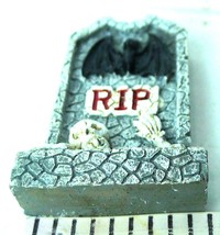 Lemax Tombstone Halloween RIP Skeleton Black Bat Town Graveyard Home Decor - £11.61 GBP