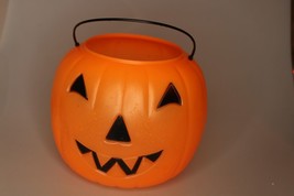 Halloween Pumpkin Candy Bucket General Foam Plastics Pail Blow Mold USA - £7.76 GBP