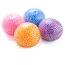 Smoosho&#39;s Jumbo Squishy Ball - Snow Bead - $602.19 MXN