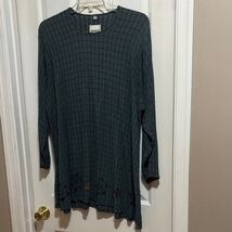 Bobeau Black and Gray Checkered Tunic - $16.59