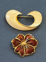 Estate Lot of Large Cream Enamel &amp; Goldtone Swoosh &amp; Purple Pansy Flower Brooch - £8.85 GBP