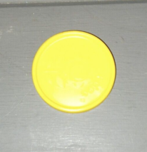 Fisher Price Barnyard Bingo Game Yellow Coin Token Preschool Farm Part - £2.94 GBP