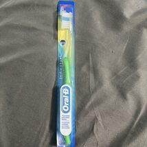 VTG Oral-B Indicator Soft Bristle Toothbrush Green&amp; Clear 2002 - $14.84