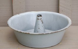 Old Vintage Graniteware / Enamelware Angel Food Pan Primitive Kitchen Tool Grey - £19.77 GBP