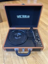 Victrola Portable Suitcase Record Player Turntable - $925.35 MXN