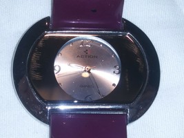 LADIES ACTION WATCH - £8.25 GBP