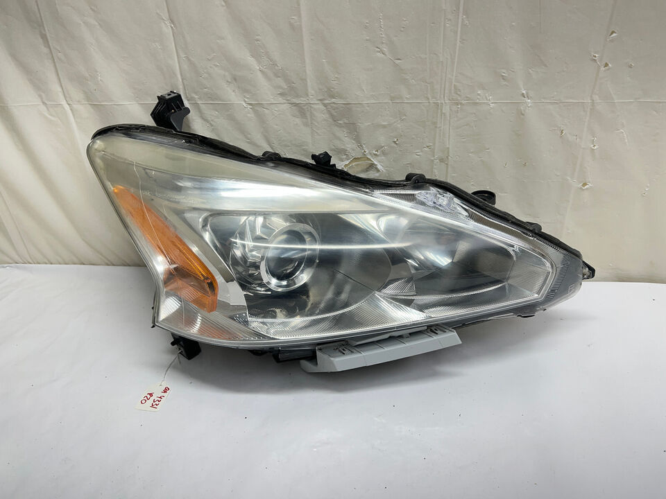 ALL TABS  2013 2014 2015 NISSAN ALTIMA HALOGEN FRONT RIGHT OEM HEADLIGHT - $50.00