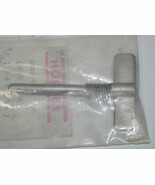 Hobart 4352 Meat Grinder Thumb Screw Part# 109157-3 New Old Stock Vintag... - €48,34 EUR