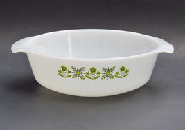 Vintage Anchor Hocking Milk Glass Meadow Green 1.5 Quart Casserole Baking Dish - £7.98 GBP