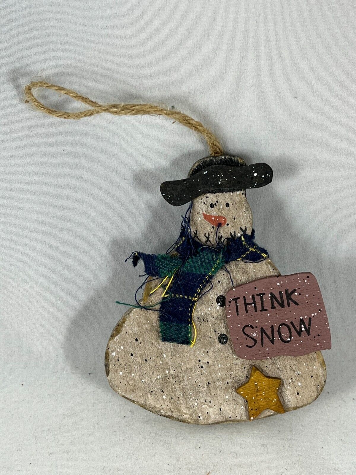 Vintage Rustic Classic Snowman Holding Sign Christmas Ornament - 4&quot; Tall - $4.75
