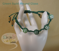 Green Swirl Round Glass Bead Shambhala Macramé Bracelet  - £7.18 GBP