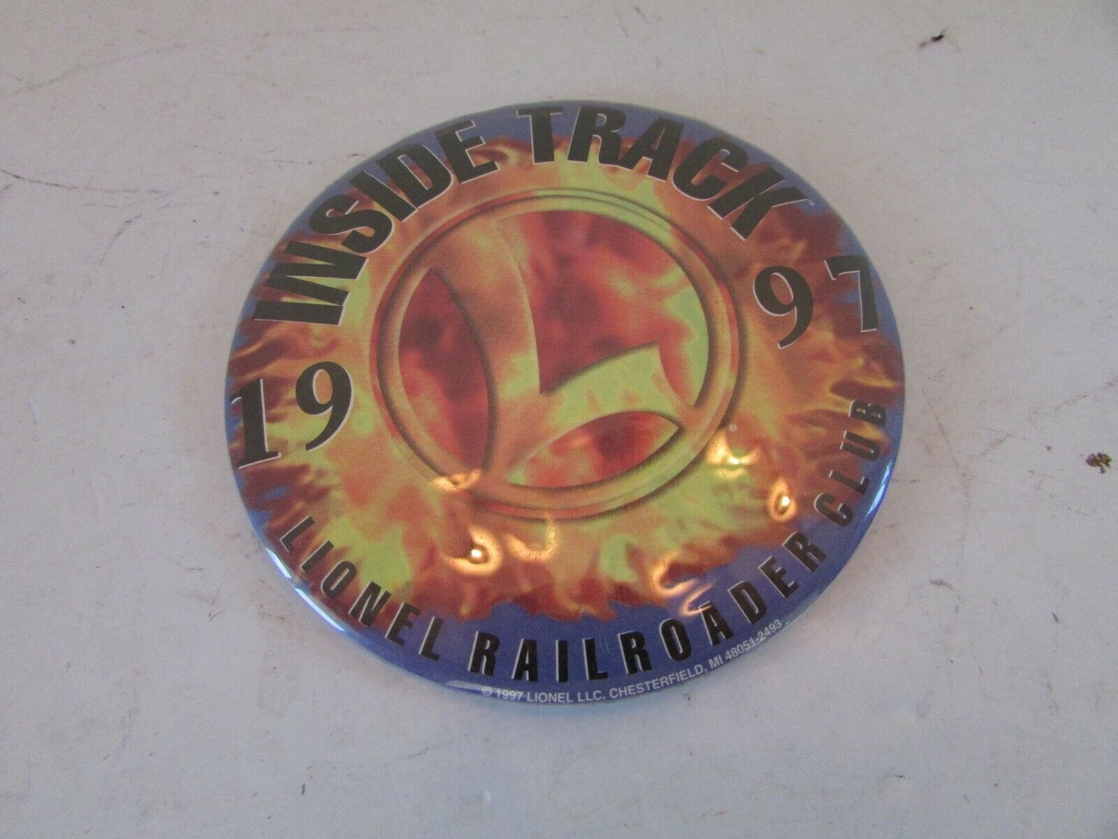 LIONEL INSIDE TRACK 1997 RAILROADER CLUB TIN PIN BUTTON  H19 - $3.75
