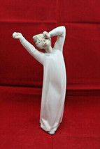 Lladro Spain 4870 Boy Yawning Porcelain Figure Figurine Matte Finish Retired - £36.98 GBP