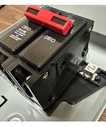 Eaton 60A 240V 2-Pole Disconnect Switch Enclosure Cat# 8068 - New, Open Box - $437.67 MXN