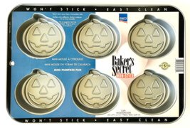 Non-Stick Mini Pumpkin Cake Pan 6 Baking Molds Baker&#39;s Secret EKCO Easy Clean - $19.34