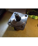 WHITE Drive Hydraulic Motor 3501305810BZAAML - $6,477.29 MXN