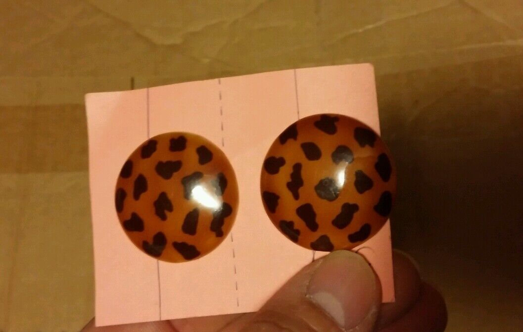 015 Large Funky Animal Leopord Metal Earrings Round 1 1/4 Inches. - $0.99