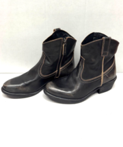 MIZ MOOZ    LEATHER WESTERN BOOTIES  SIDE ZIPPER  CHESTNUT  37EU / 7US N... - $1,103.38 MXN MIZ MOOZ    LEATHER WESTERN BOOTIES  SIDE ZIPPER  CHESTNUT  37EU / 7US N... - $1,103.38 MXN