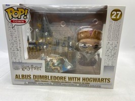 Funko Pop! Town: Harry Potter - Albus Dumbledore w/ Hogwarts #27 - £20.50 GBP