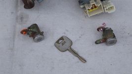95-03 Toyota Tacoma Ignition Switch Lock Cylinder & Door Locks L&H w/ 2keys image 2