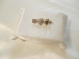 Department Store 2-1/2&quot; Gold Tone Paved Heart Jeweled Arrow Pin M715 - $138.03 MXN