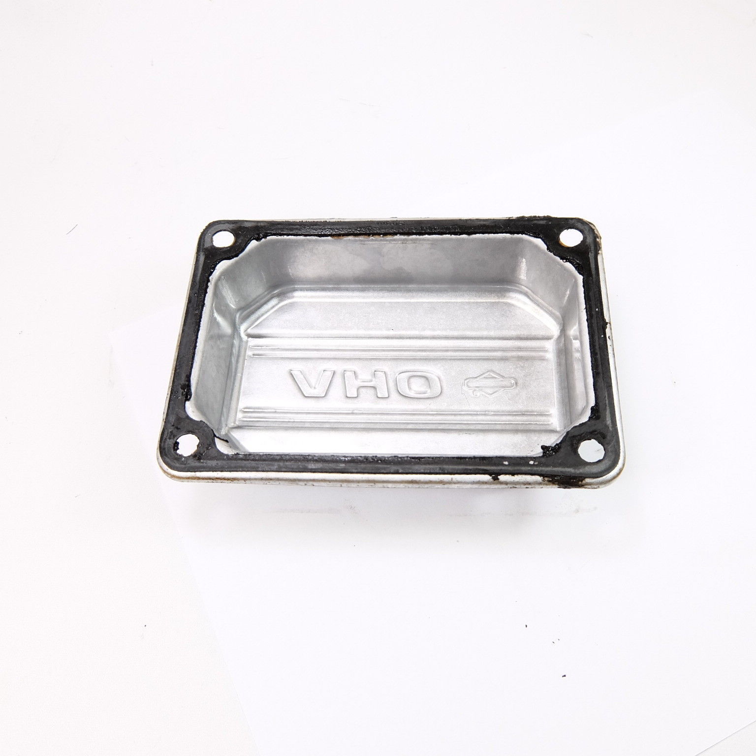 Used Briggs & Stratton 797421 Valve Cover fits Cub Cadet 1170 Item image 2