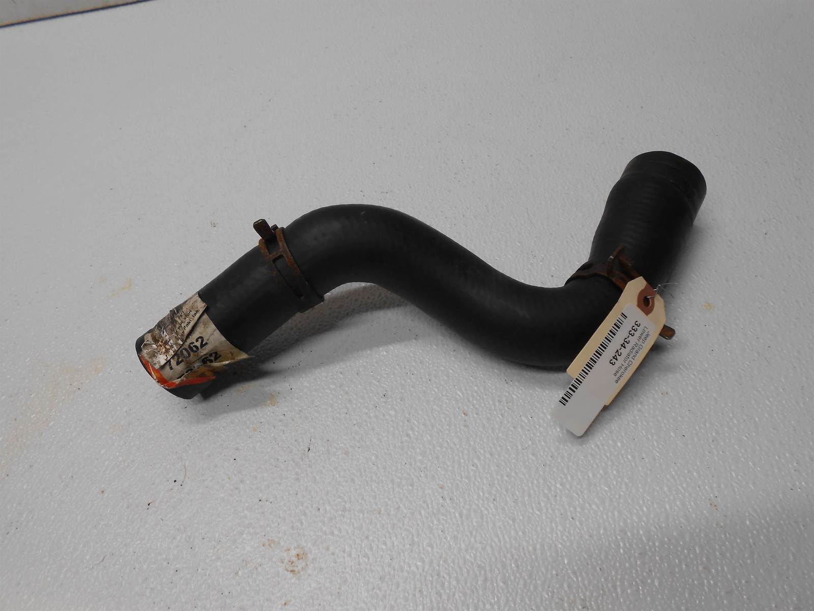 2004 jeep Grand Cherokee  Lower Radiator Hose  - $32.00