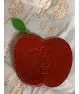 Hello Kitty Apple-shaped Coin Case 2018 Red - $352.57 MXN