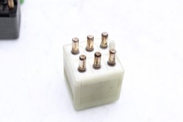86-93 MERCEDES-BENZ W124 300E Control Relay Fuses X5 F4021 image 5