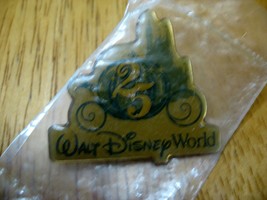 25th Anniversary of Walt Disney World lapel pin - £9.55 GBP