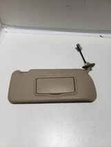 Passenger Right Sun Visor Without Illumination Fits 04-09 SRX 410238 - $378.82 MXN