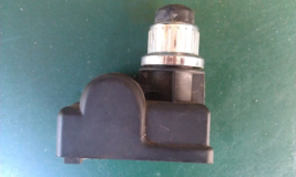 23II33 PUSHBUTTON ELECTRONIC IGNITOR FROM BBQ GRILL, TESTS OK - £5.30 GBP