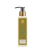 Forest Essentials Oudh and Green Tea Silkening Shower Wash, 200ml - $51.95 CAD